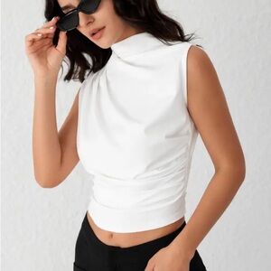 Cider White Sleeveless Crop Top